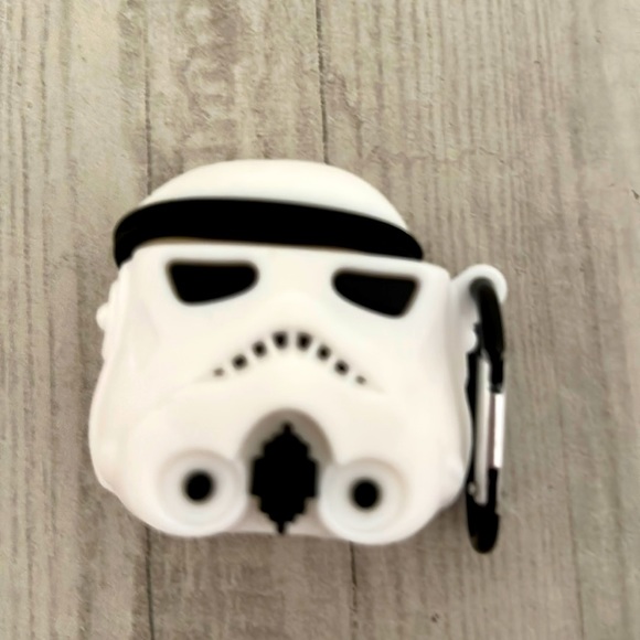 Airpods case second generation - Picture 1 of 3